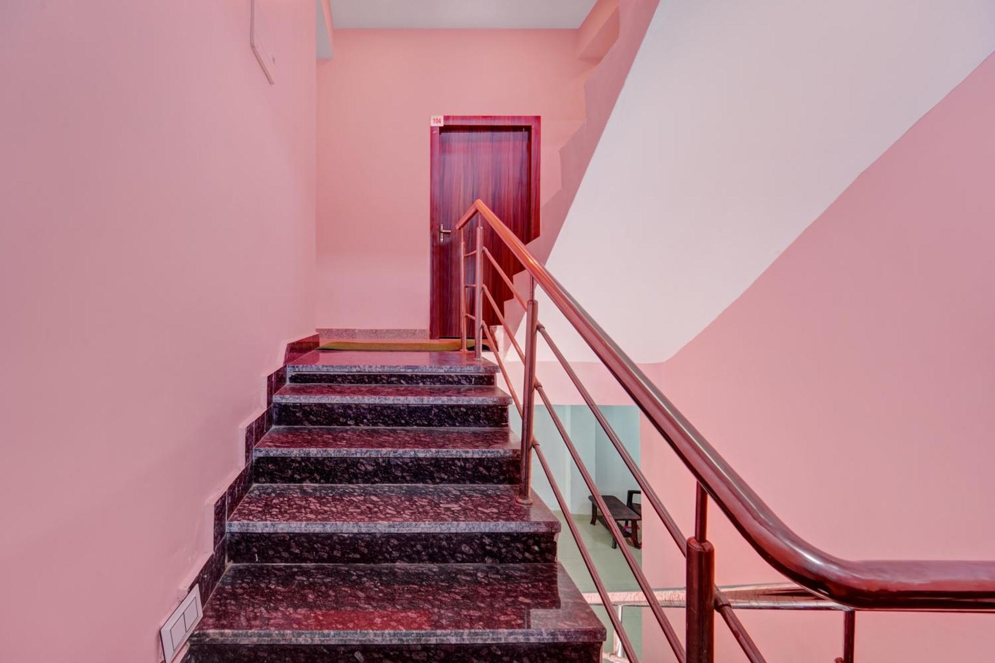 Hotel O Radha Rani Hotel Rājgīr Esterno foto